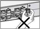 Figure 4 No antistatic wrist worn when installing or removing the SFP module