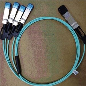 Активный оптический кабель 40G QSFP {{3}} 4 * 10G SFP+